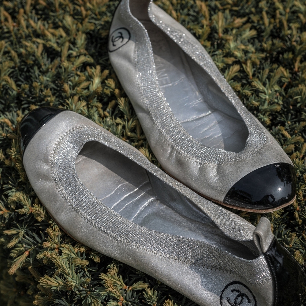 Chanel Silver And Black ballet slippers 38 1/2 [Size 8] - Picture 13 of 13